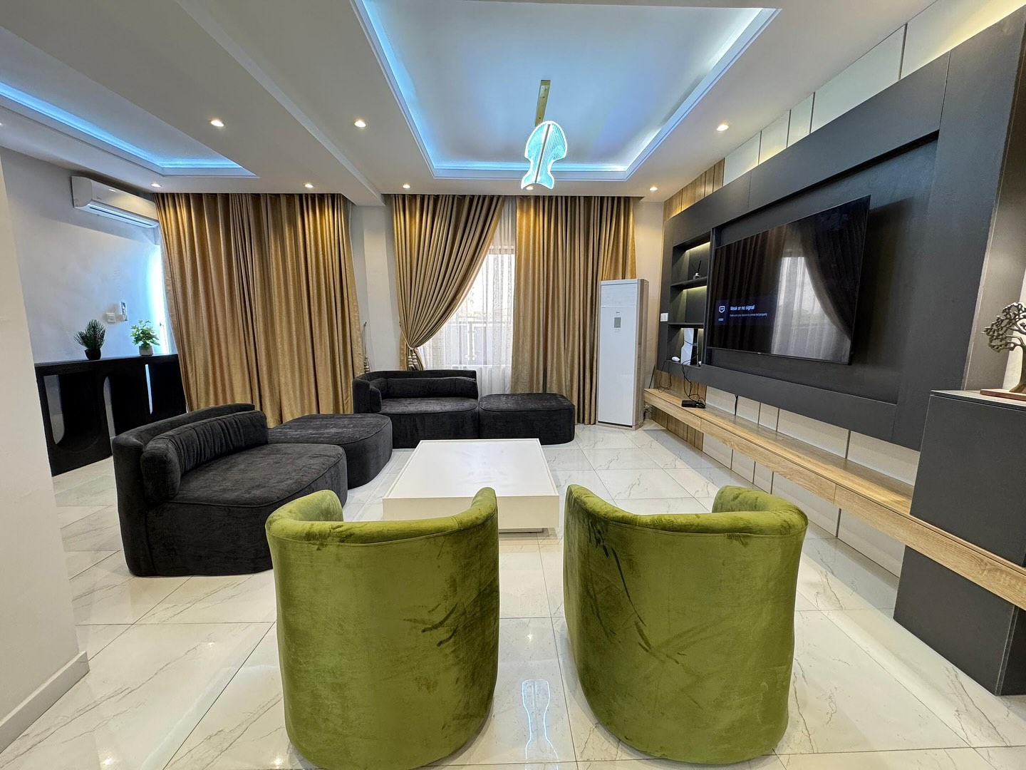 Spacious 2 Bedroom Apartment with Snooker Board and PS5