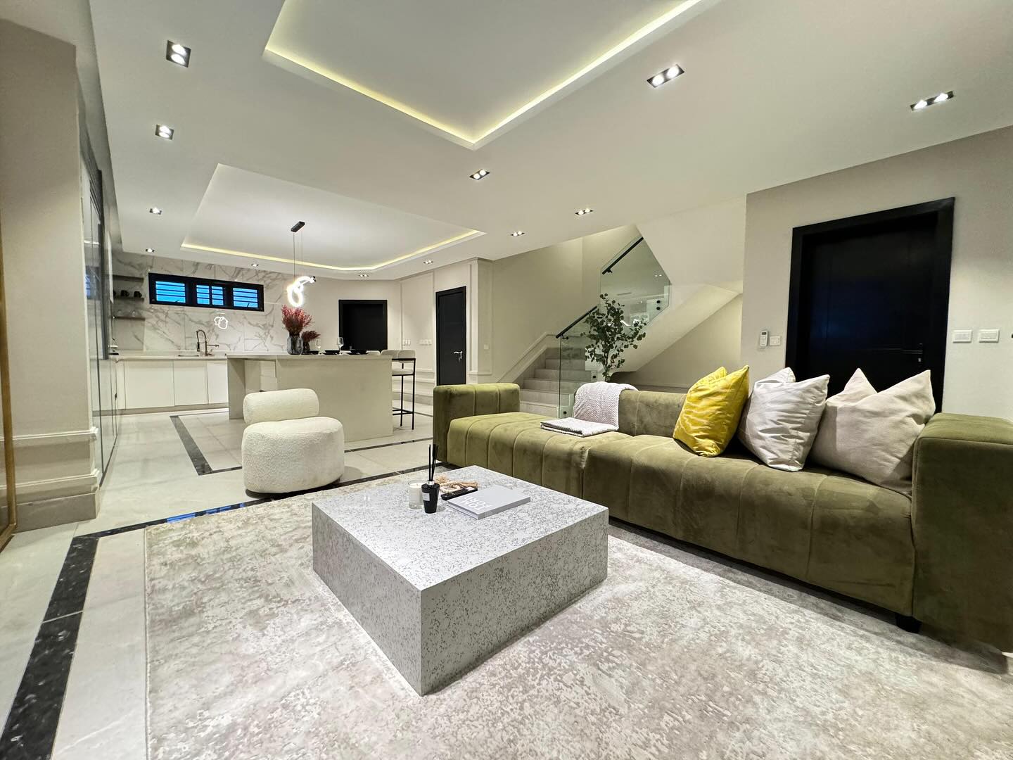 En-suite 4 Bedroom Fully Furnished Terrace Duplex