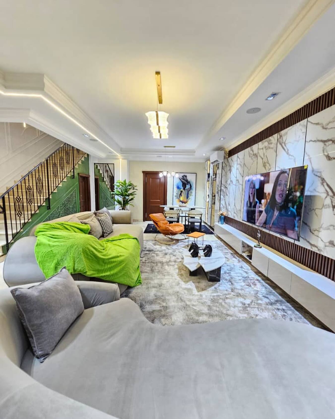 Exquisitely Furnished 4 bedroom terrace duplex