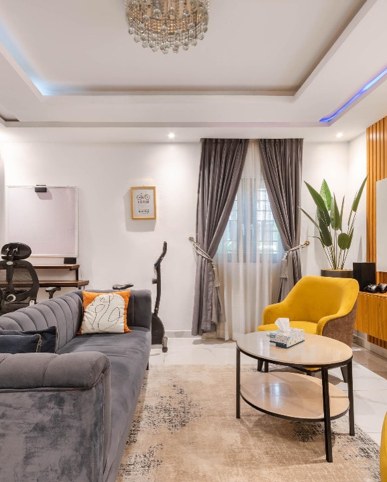 One Bedroom apartment it comes with work station